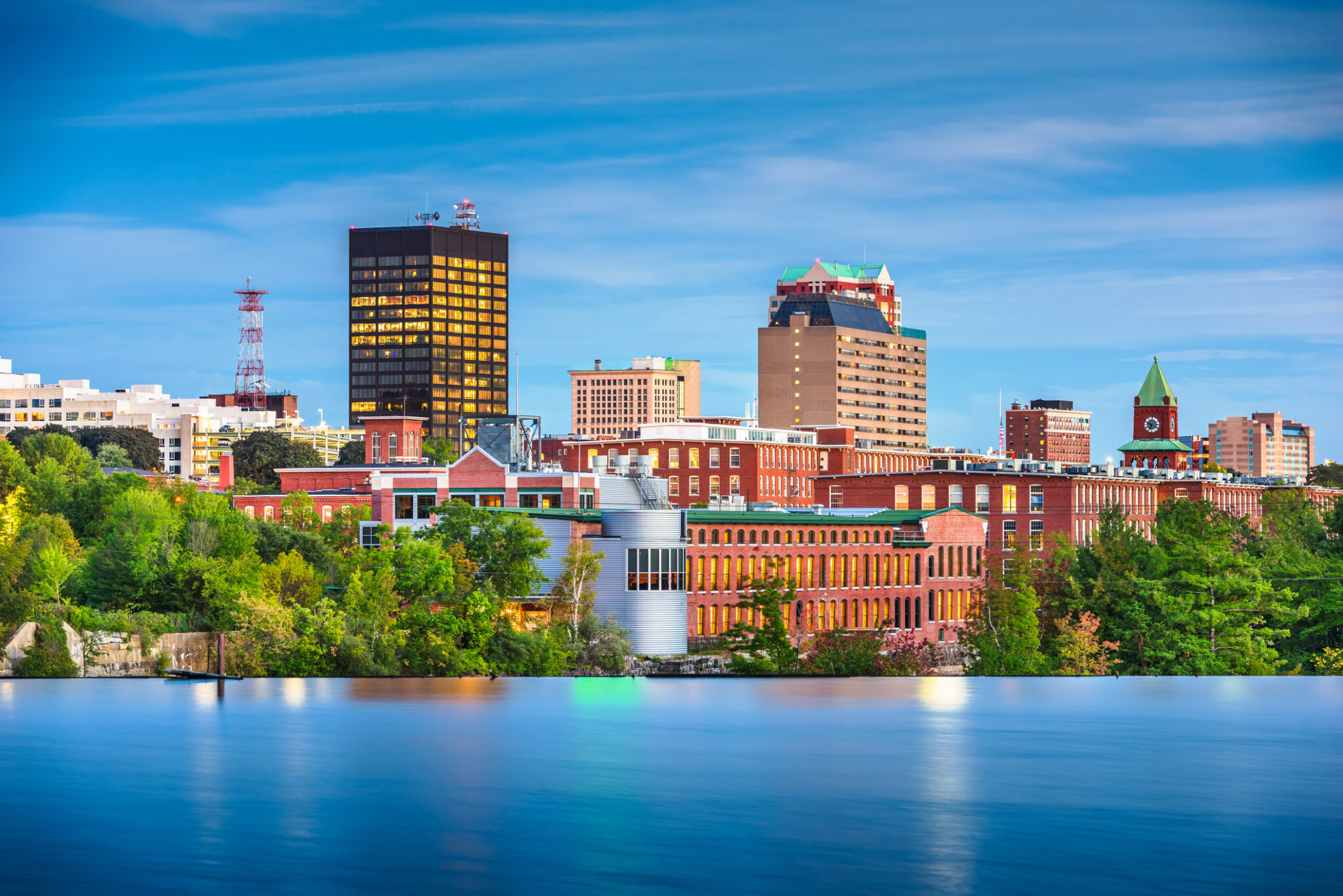 manchester-new-hampshire-usa-skyline-on-the-merrimack-river-l-w-supply